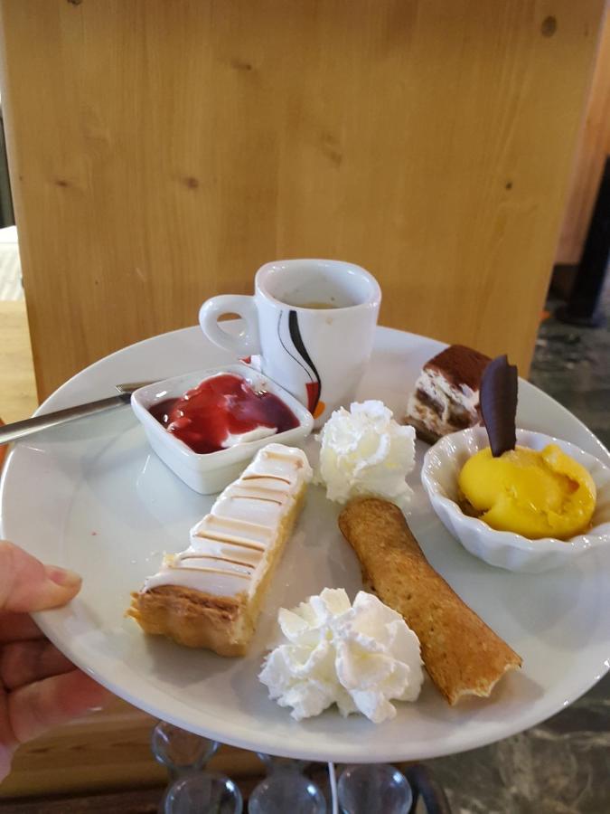 Hotel Restaurant Glaizette LʼArgentière-la-Bessée Zewnętrze zdjęcie