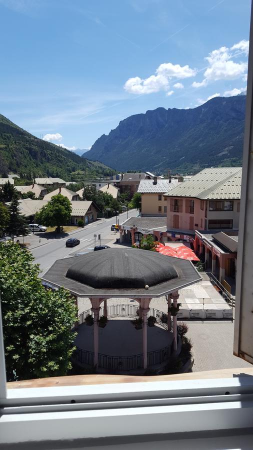Hotel Restaurant Glaizette LʼArgentière-la-Bessée Zewnętrze zdjęcie
